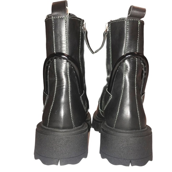 Divine Follie Made in Italy Leather Black Side Zip Combat Boot Woman’s Size 8 - Picture 3 of 13
